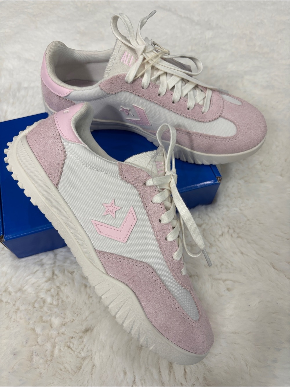Converse Women’s Pink and White Suede Low-Top Sneakers,Size 6.